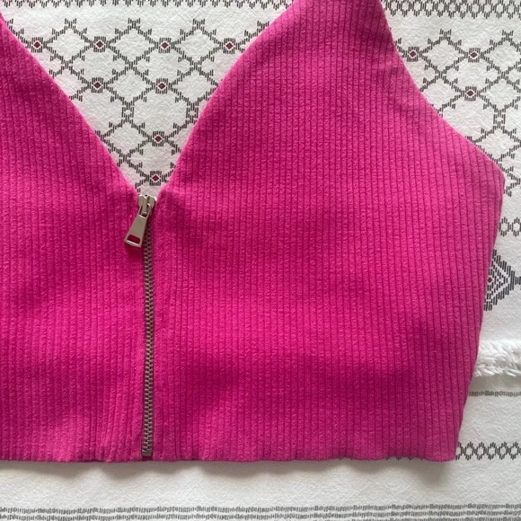 Zara Y2K Hot Pink Ribbed Knit Zip-Front Crop Top 💖 - Picture 6 of 9